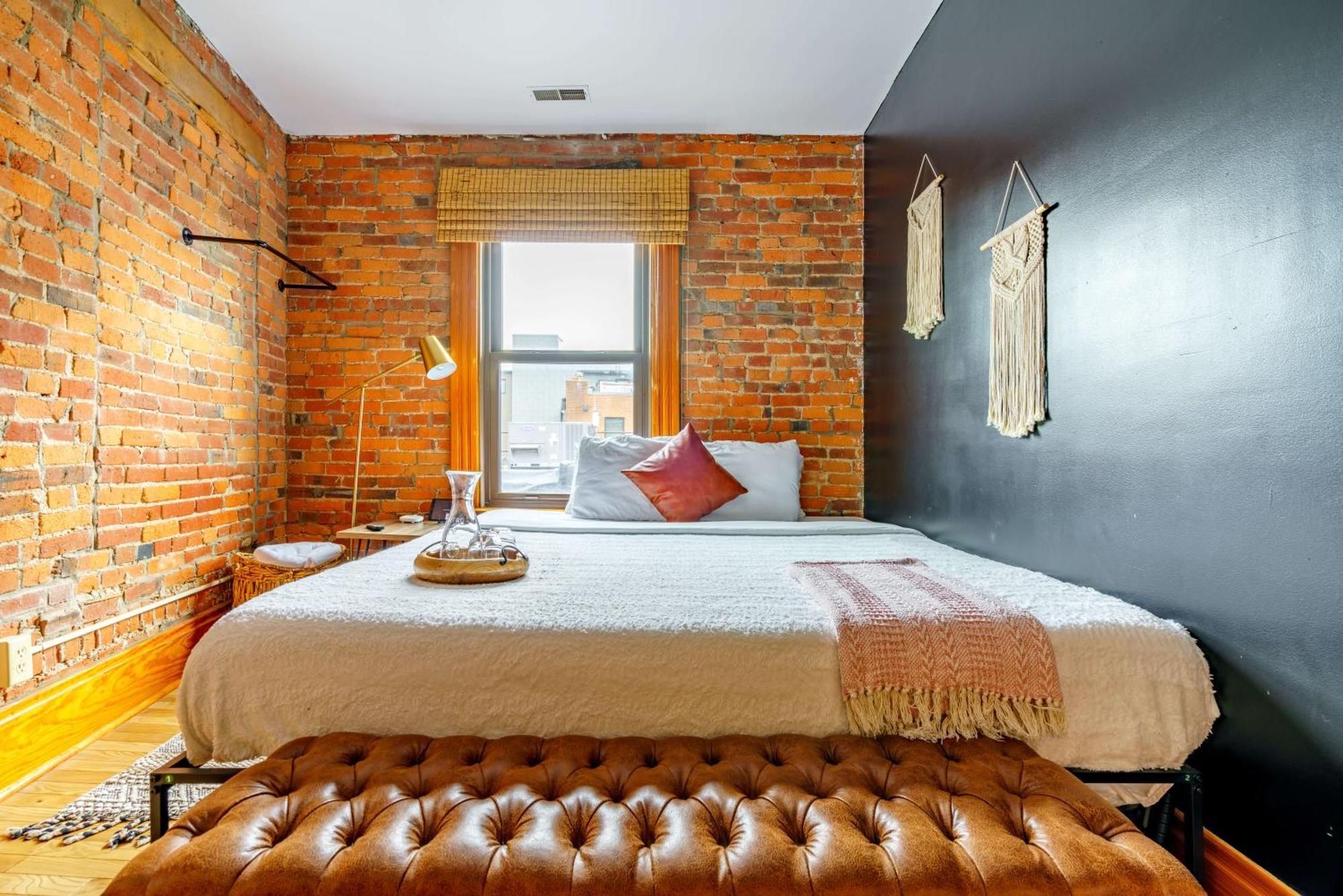 Hotel Prime Location Top Rated Clean Parking Free