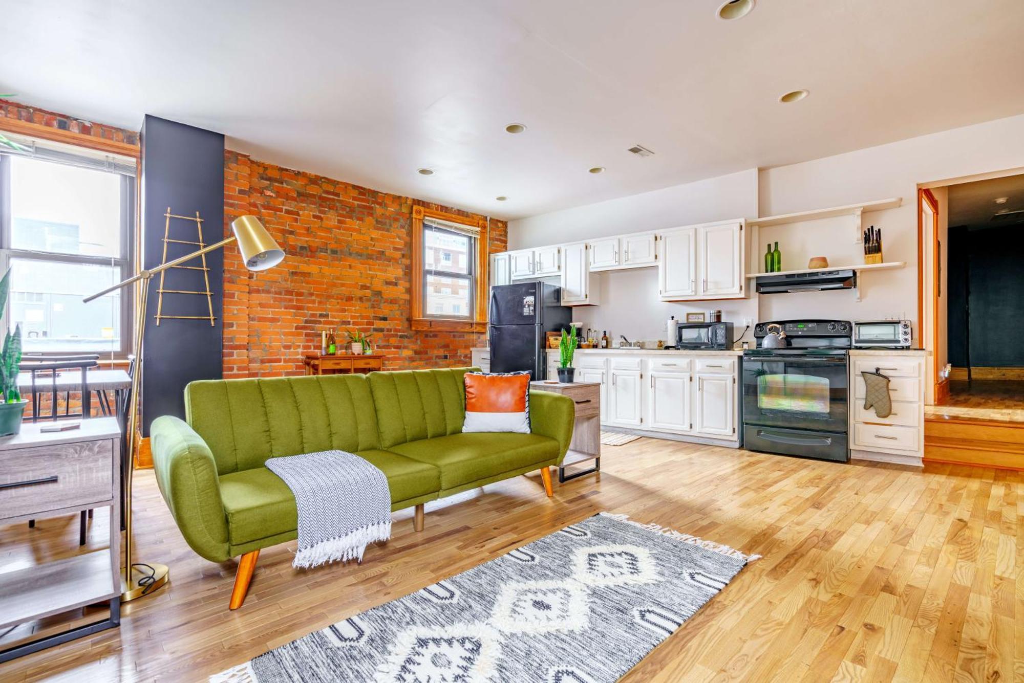 Prime Location Top Rated Clean Parking Free Columbus