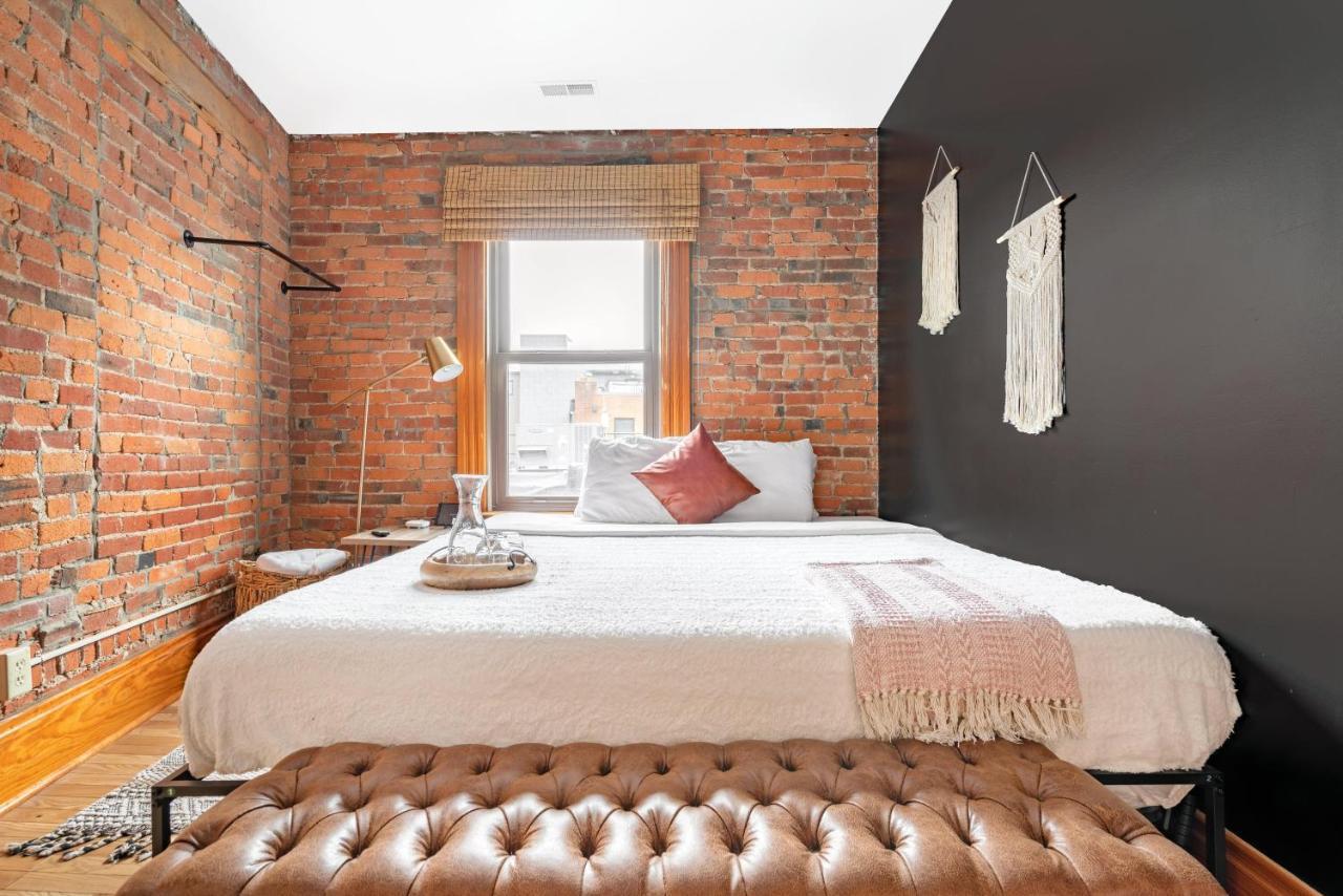 Prime Location Top Rated Clean Parking Free Hotel *