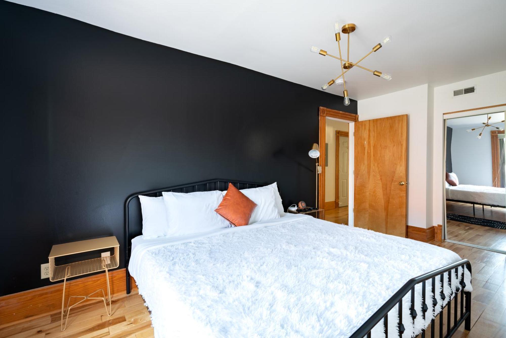 Prime Location Top Rated Clean Parking Free Columbus